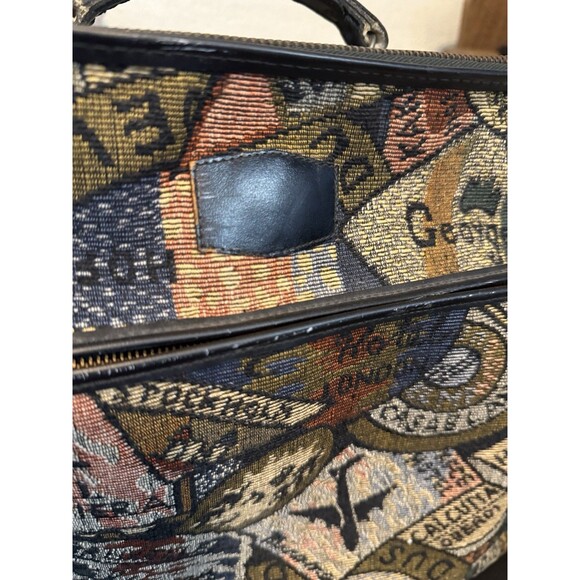 Vtg 1960s Tapestry Cloth Suitcase Travel Theme Canvas Carry On Weekend Bag 19x16 - Picture 8 of 9